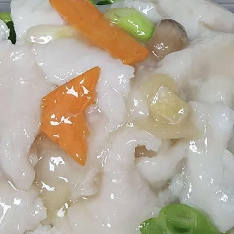 Tender Green & Crispy Grass Fish Fillet Over Rice